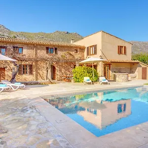 El Clos Villa